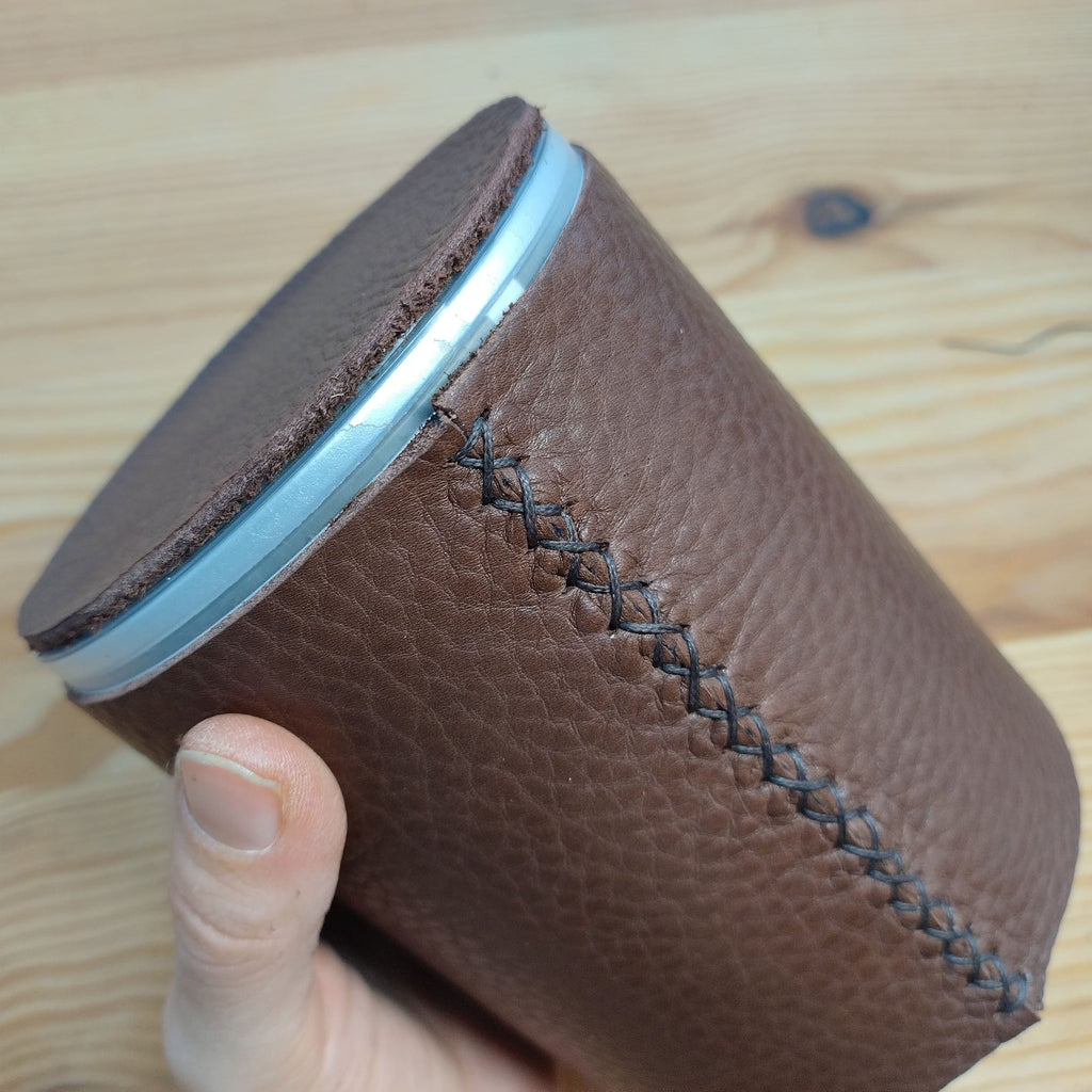 Tuto étuis en cuir rond pour boîte avec couture baseball