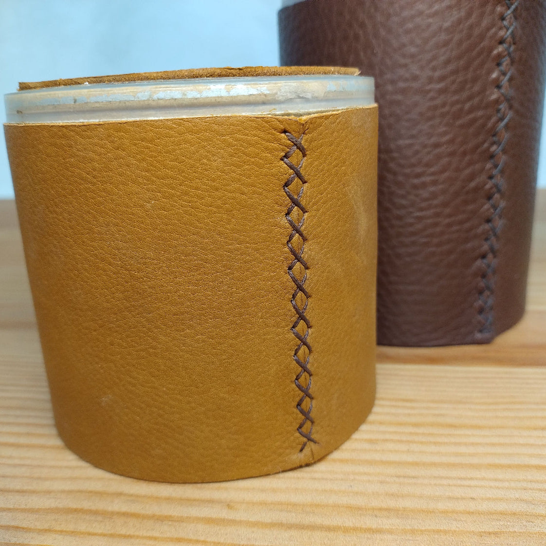 Tuto étuis en cuir rond pour boîte en cuir avec couture en croix