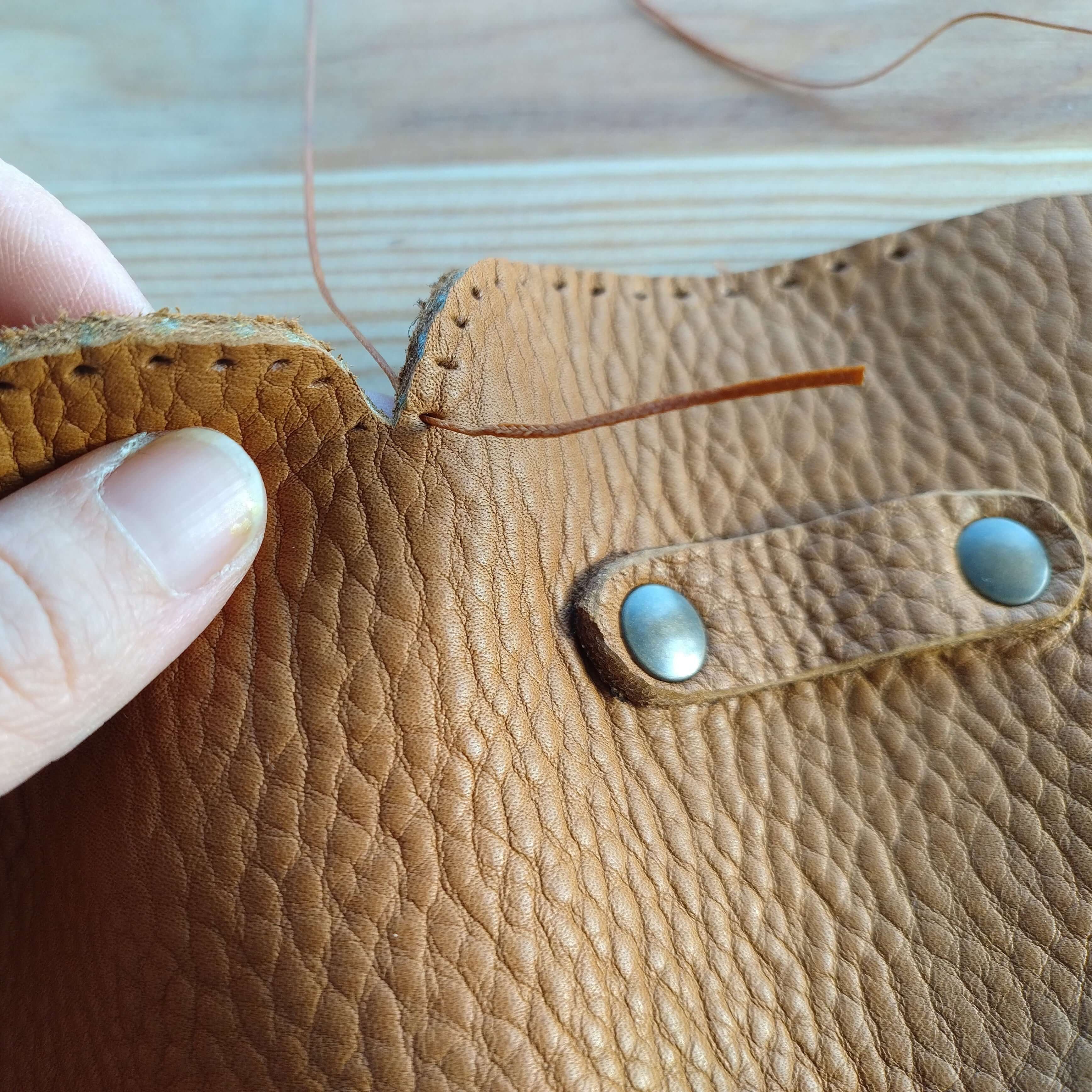 couture blague à tabac