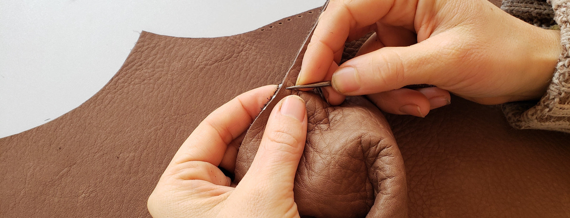 percer des trous avec alene ronde